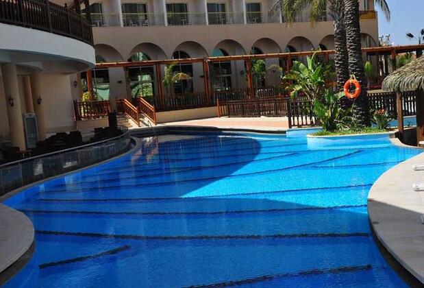 Side Crown Charm Palace - Görsel 3