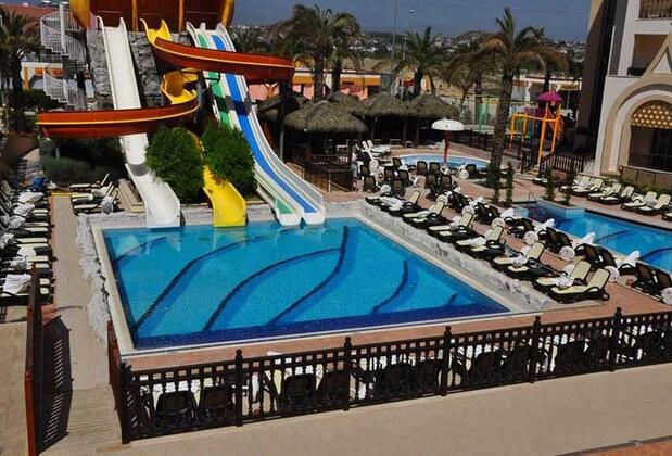 Side Crown Charm Palace - Görsel 4