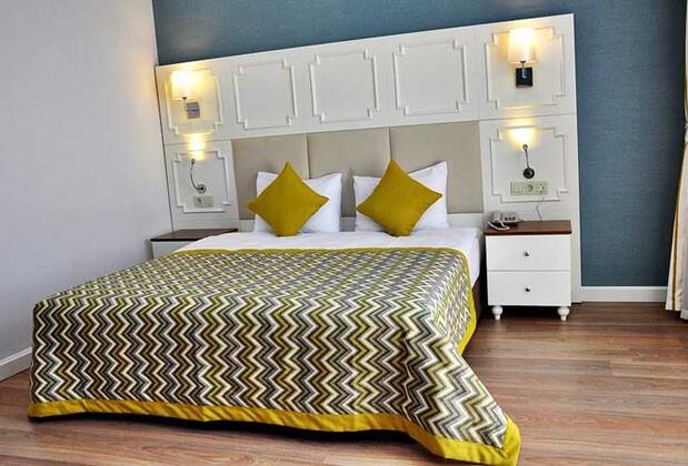 Side Crown Charm Palace - Görsel 15