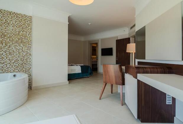 The Lumos Deluxe Resort Hotel - Görsel 23