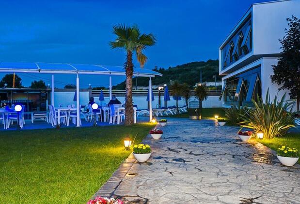 Violet Park Hotel - Görsel 23