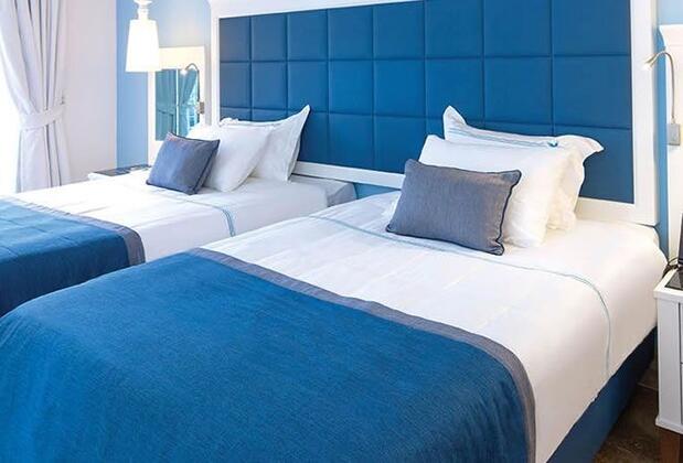 Azure Villas by Cornelia Diamond - Görsel 6