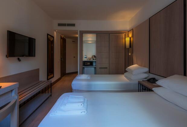 LIV Hotel by Bellazure - Görsel 13