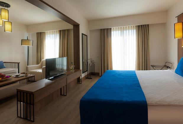 LIV Hotel by Bellazure - Görsel 16