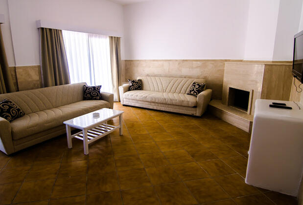 Pine Bay Cyprus Resort - Görsel 10