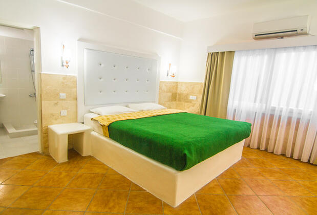 Pine Bay Cyprus Resort - Görsel 14