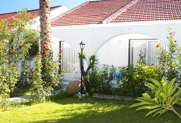 Rose Gardens Holiday Village - Görsel 13