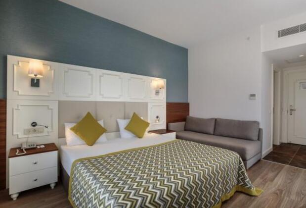 Side Crown Charm Palace - Görsel 16