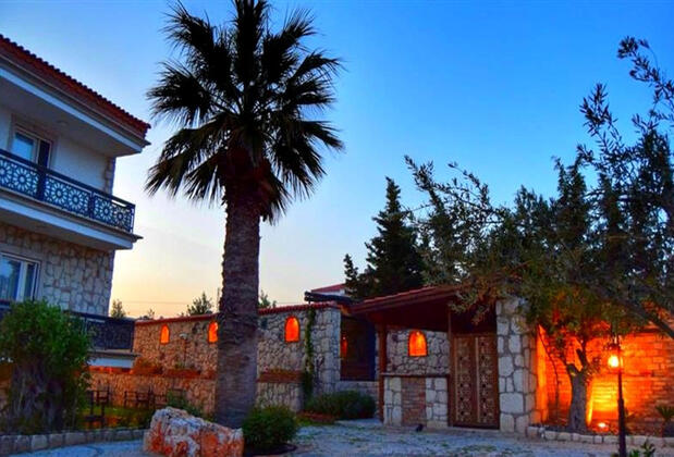 Alaçatı Wood Town Butik Otel - Görsel 3