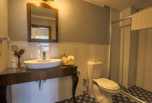 Cunda House Küçük Otel - Görsel 14