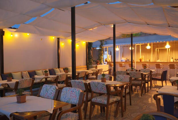 Cunda House Küçük Otel - Görsel 12