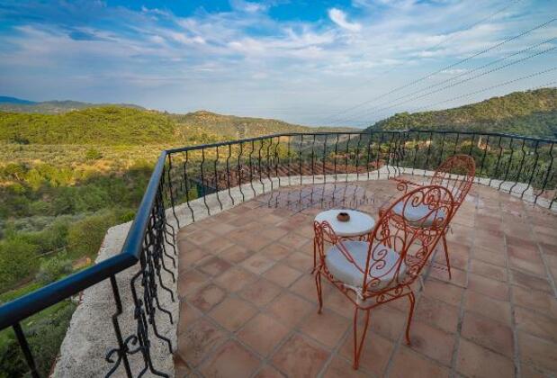 Pinecone Boutique Hotel - Görsel 16