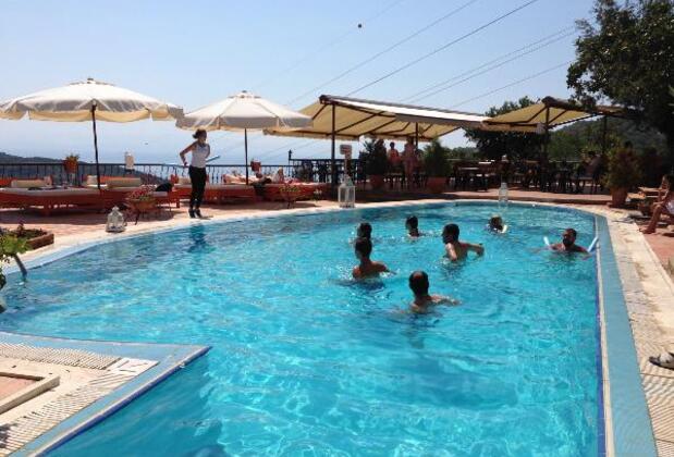 Pinecone Boutique Hotel - Görsel 4