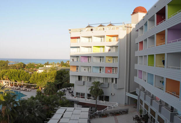 Meridia Beach Hotel - Görsel 3