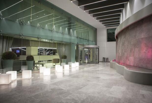 Ramada Hotel & Suites Kemalpaşa - Görsel 15