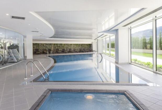 Ramada Hotel & Suites Kemalpaşa - Görsel 6