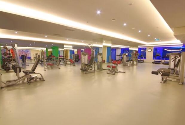 Ramada Hotel & Suites Merter - Görsel 8