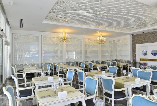 Azura Deluxe Resort & Spa Hotel - Görsel 43