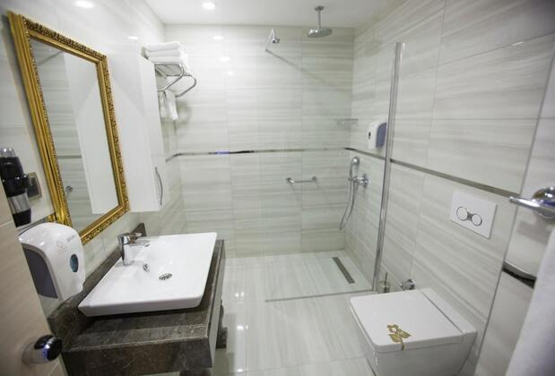 Azura Deluxe Resort & Spa Hotel - Görsel 22