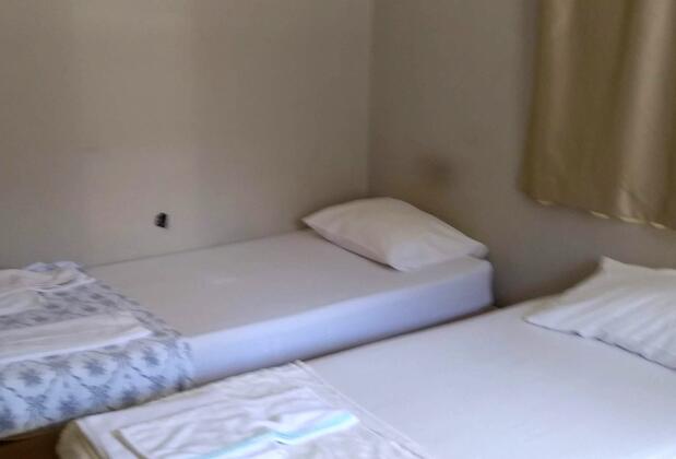 Blue Hotel - Görsel 4