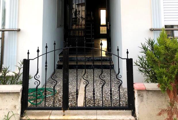 Ay Apart - Görsel 3