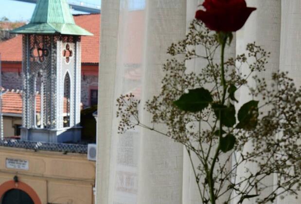 The House Next To - Görsel 4