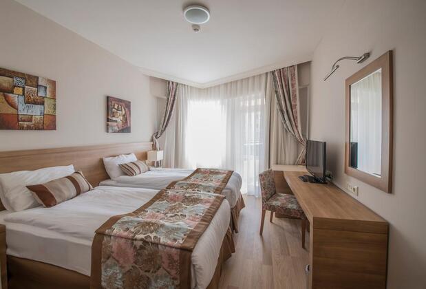 Ramada Resort Lara - Görsel 9