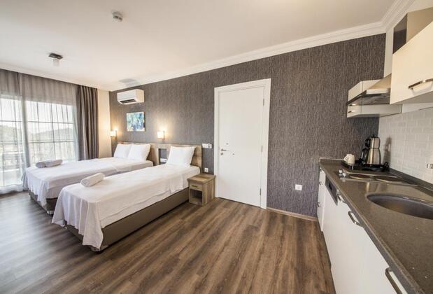 Dekatria Hotel Rooms & Aparts - Görsel 42