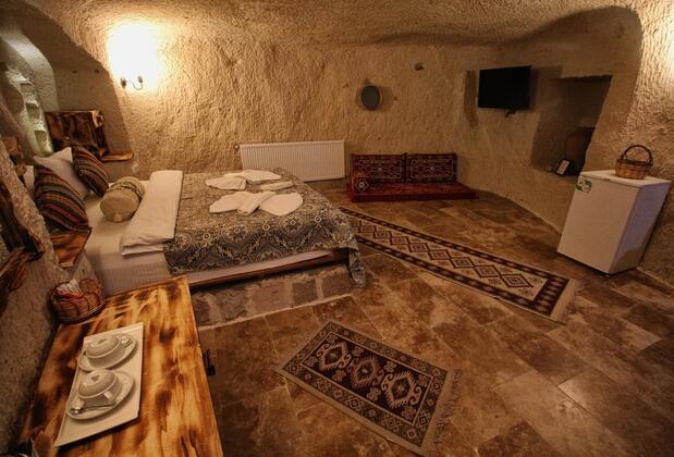 Cappadocia Ennar Cave House - Görsel 17