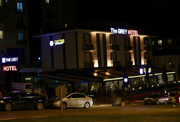 The Grey Hotel - Görsel 3