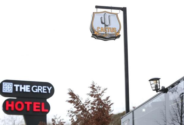 The Grey Hotel - Görsel 5