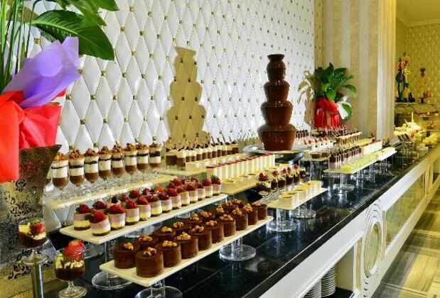 Azura Deluxe Resort & Spa Hotel - Görsel 40