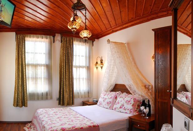 White Garden Pansion - Görsel 10