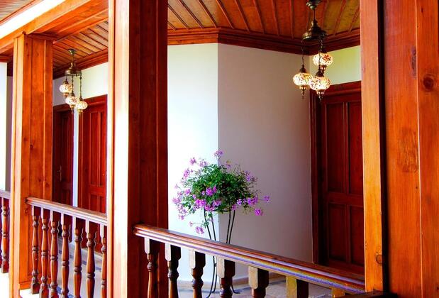 White Garden Pansion - Görsel 7