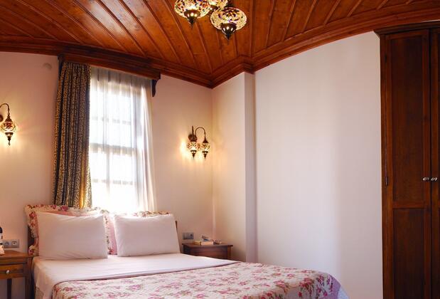 White Garden Pansion - Görsel 13