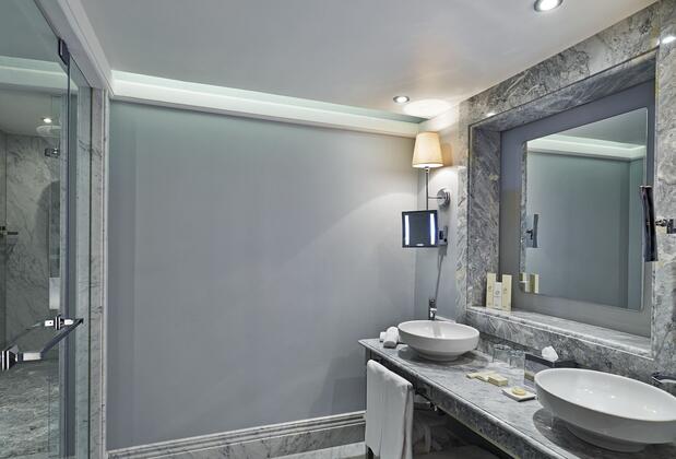The Bank Hotel İstanbul - Görsel 29