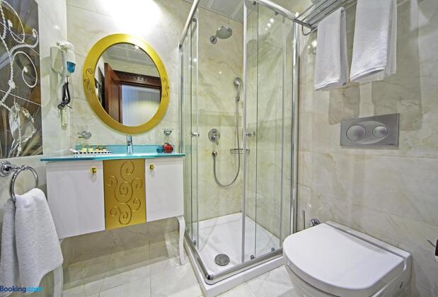 The Magnaura Palace Hotel - Görsel 13