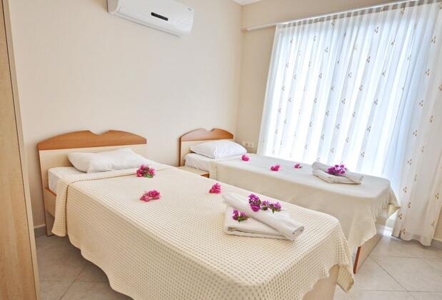 Sunset Beach Villas Apartments - Görsel 14