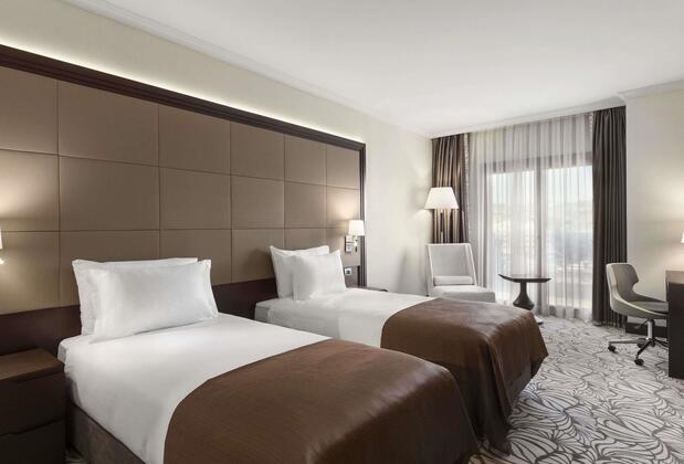 Ramada Hotel & Suites Merter - Görsel 13