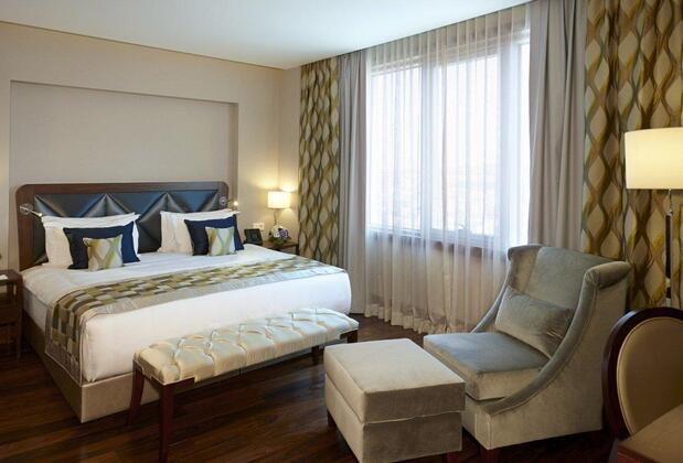Crowne Plaza İstanbul Oryapark - Görsel 19