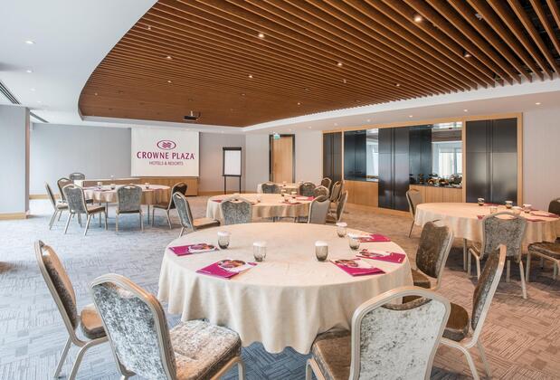 Crowne Plaza İstanbul Oryapark - Görsel 11