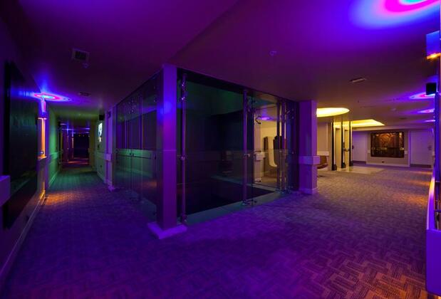 The Peak Hotel - Görsel 3