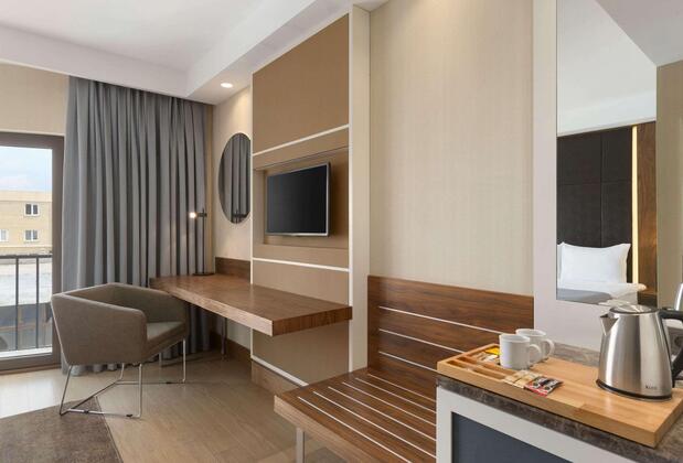 Ramada Encore by Wyndham Basın Ekspres - Görsel 17