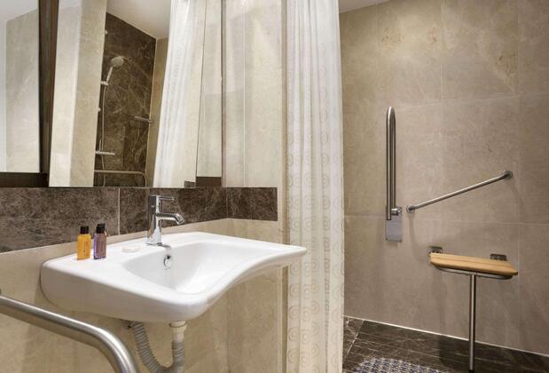 Ramada Encore by Wyndham Basın Ekspres - Görsel 35