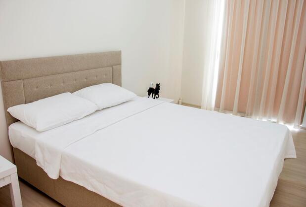 Hun Club - Görsel 3