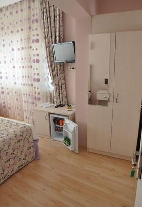 Huxley Hotel and Aparts Old City - Görsel 40