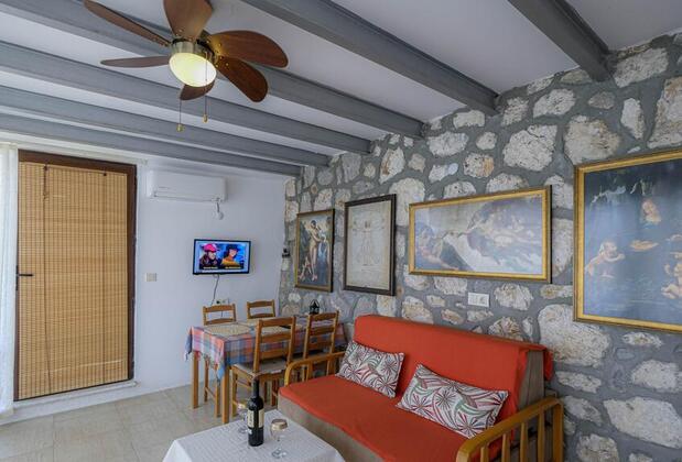 Teras Butik Apart Karaburun - Görsel 36