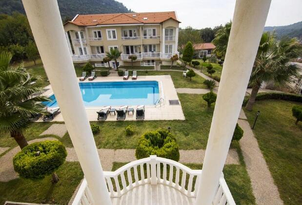 Gold Lion Hotel - Görsel 4