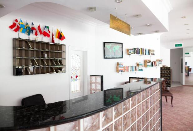 One More Day Hotel - Görsel 6