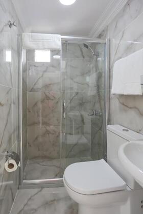 King Palace Otel İstanbul - Görsel 17